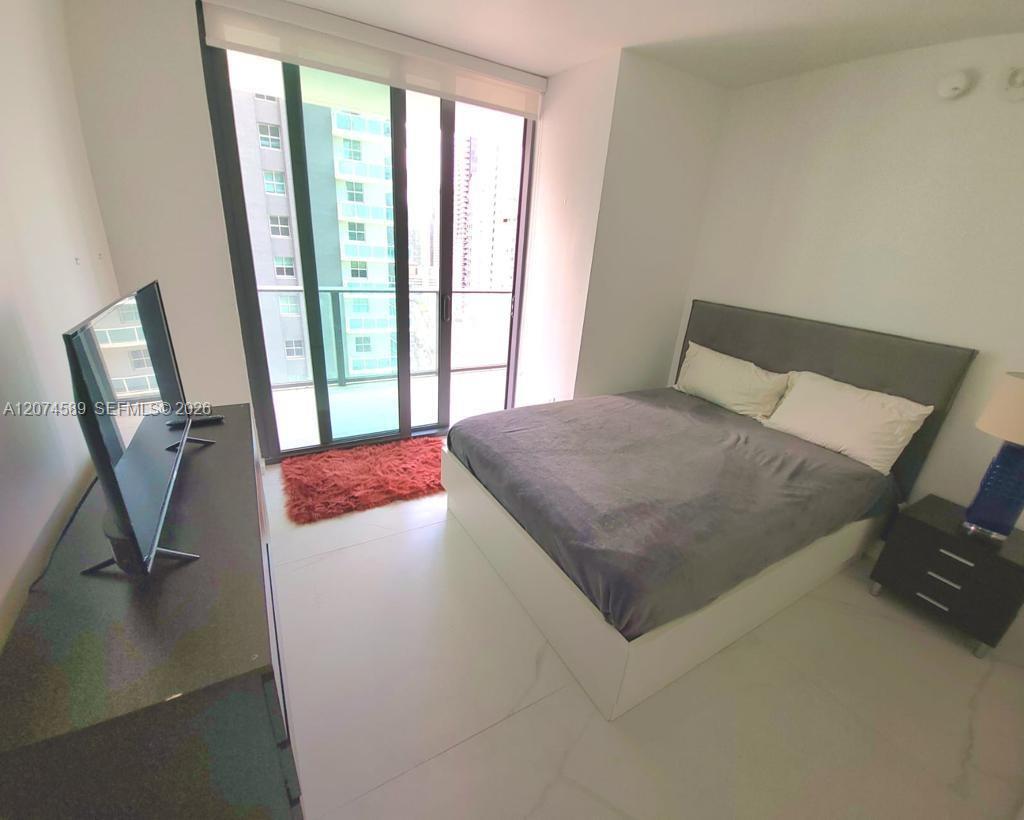 2501 2 / 2 1279 sq. ft. $ 2026-08-20 0 foto