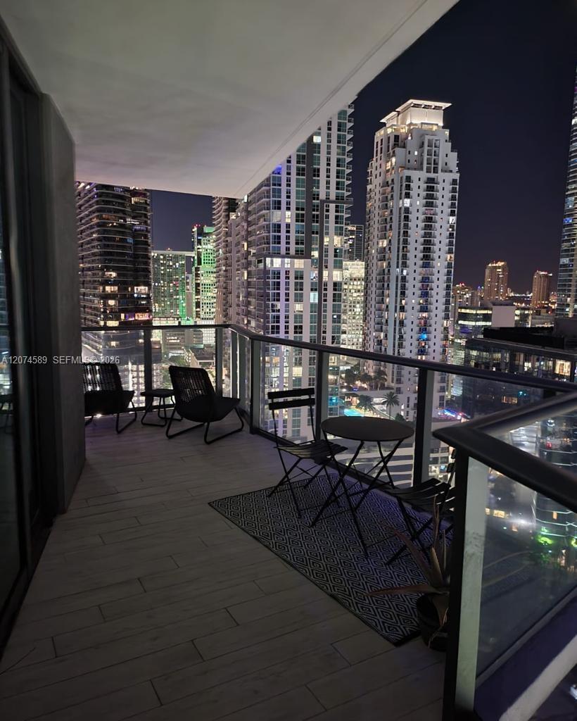2501 2 / 2 1279 sq. ft. $ 2026-08-20 0 foto