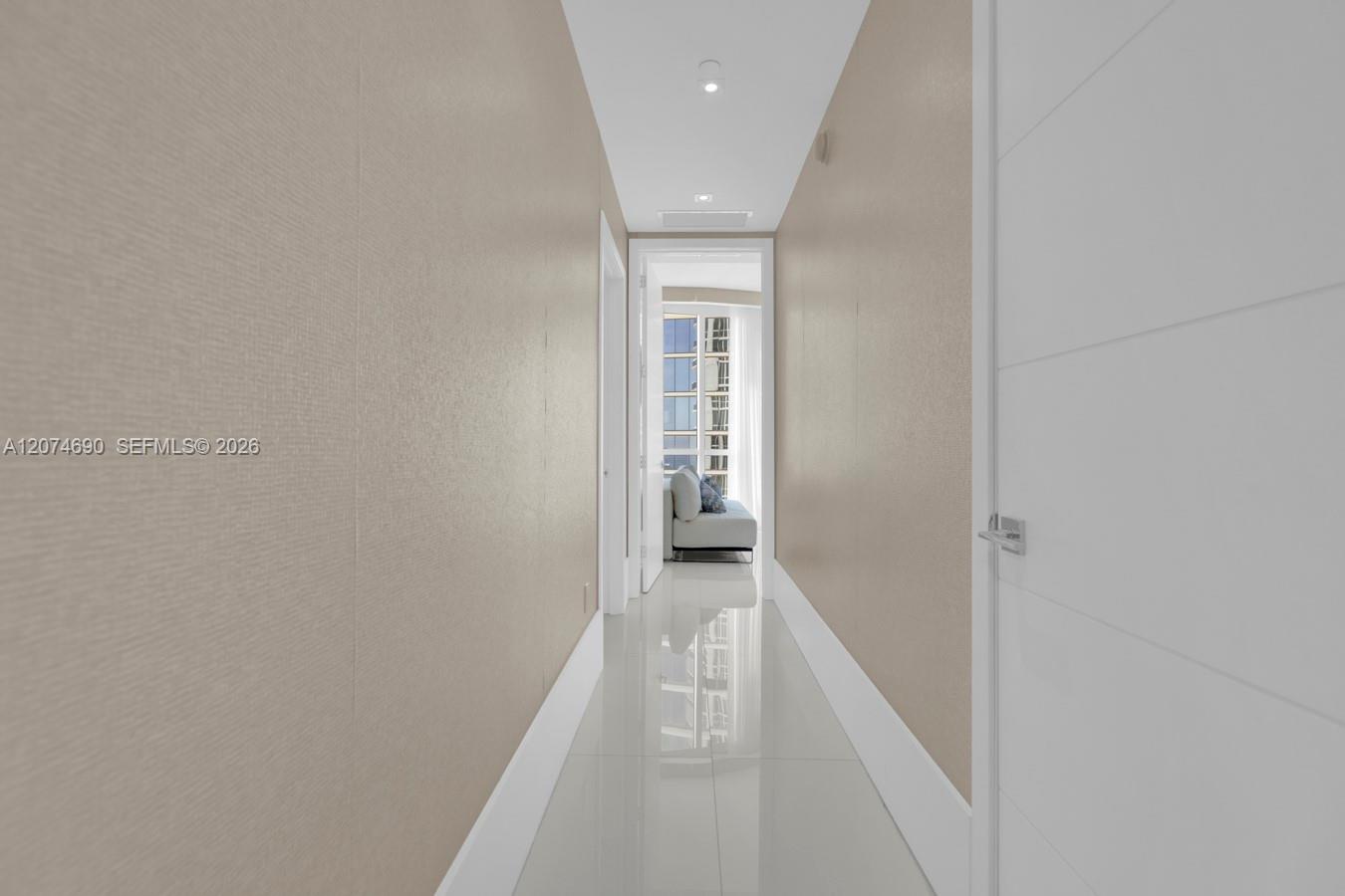 3001 3 / 4 2928 sq. ft. $ 2026-08-20 0 foto