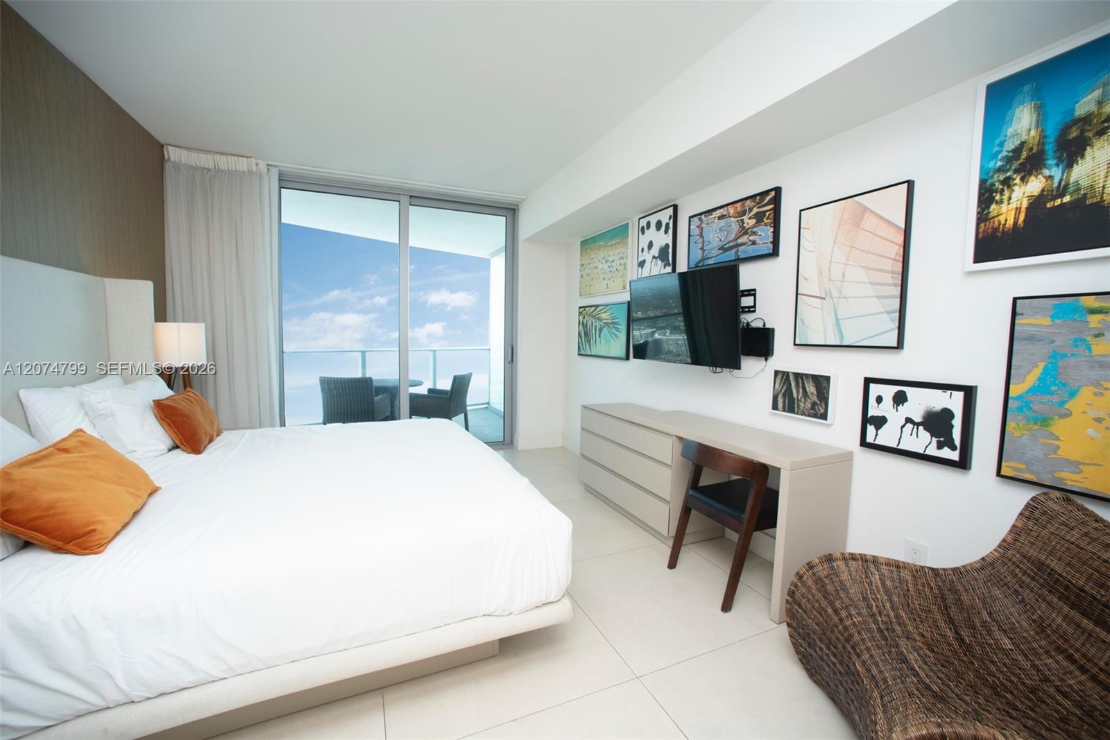 3412 1 / 1 869 sq. ft. $ 2026-08-20 0 foto