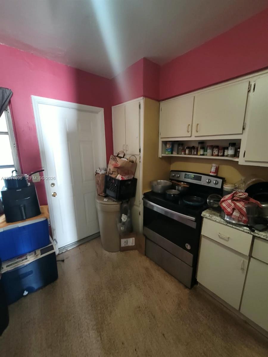 Ver detalles / 1652 sq. ft. $ 2026-08-20 0 foto