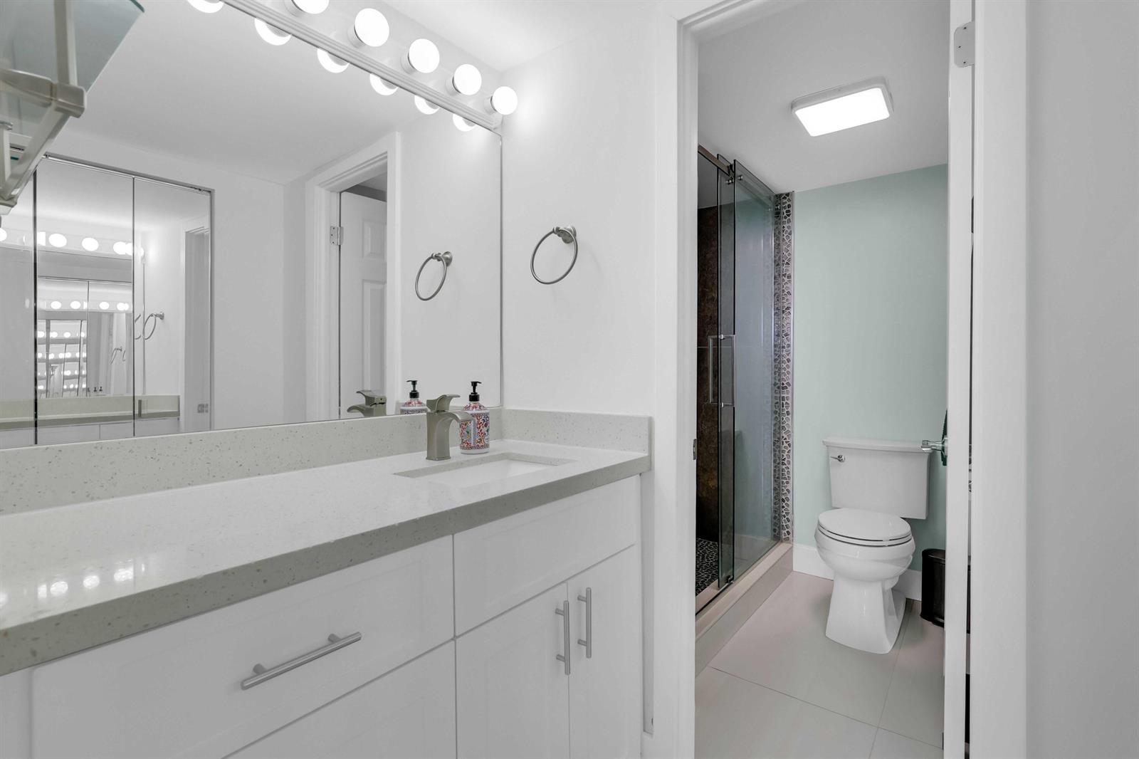 Photo of 20335 Country Club  #2107, Aventura, Florida, 33180 - 20335 W Country Club Drive 2107 - 27