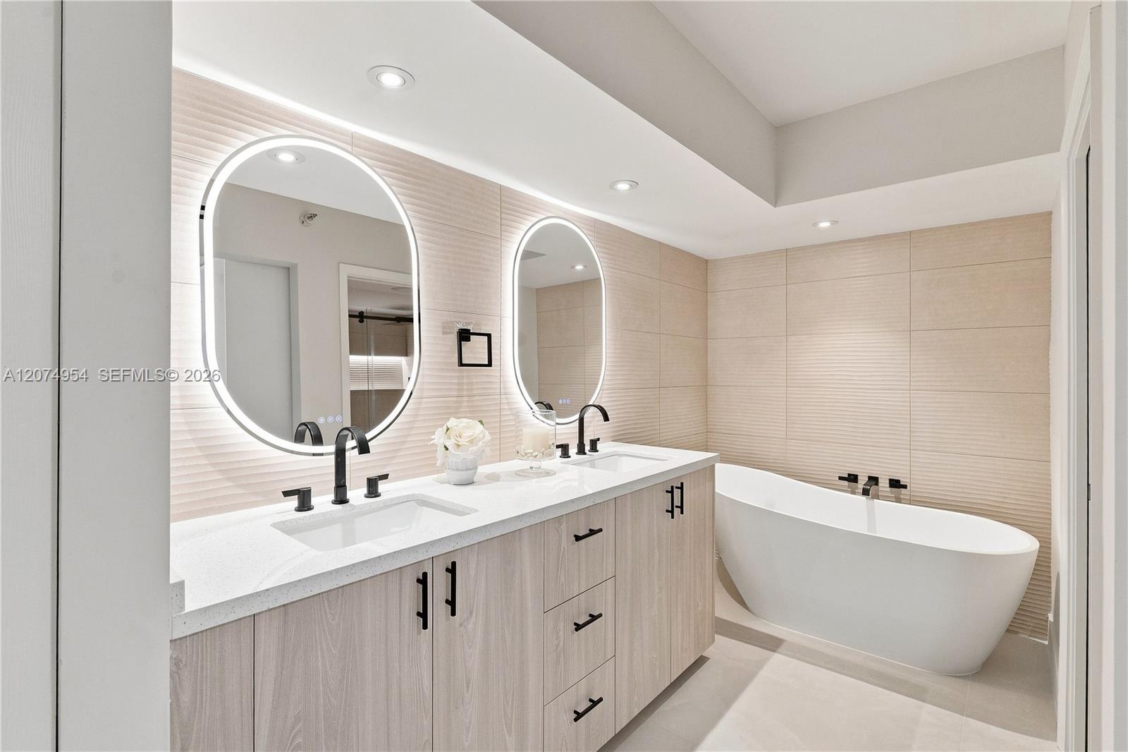 Photo of 3530 Mystic Pointe Dr  #808, Aventura, Florida, 33180 - 