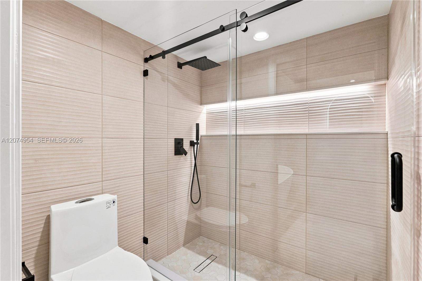 Photo of 3530 Mystic Pointe Dr  #808, Aventura, Florida, 33180 - 