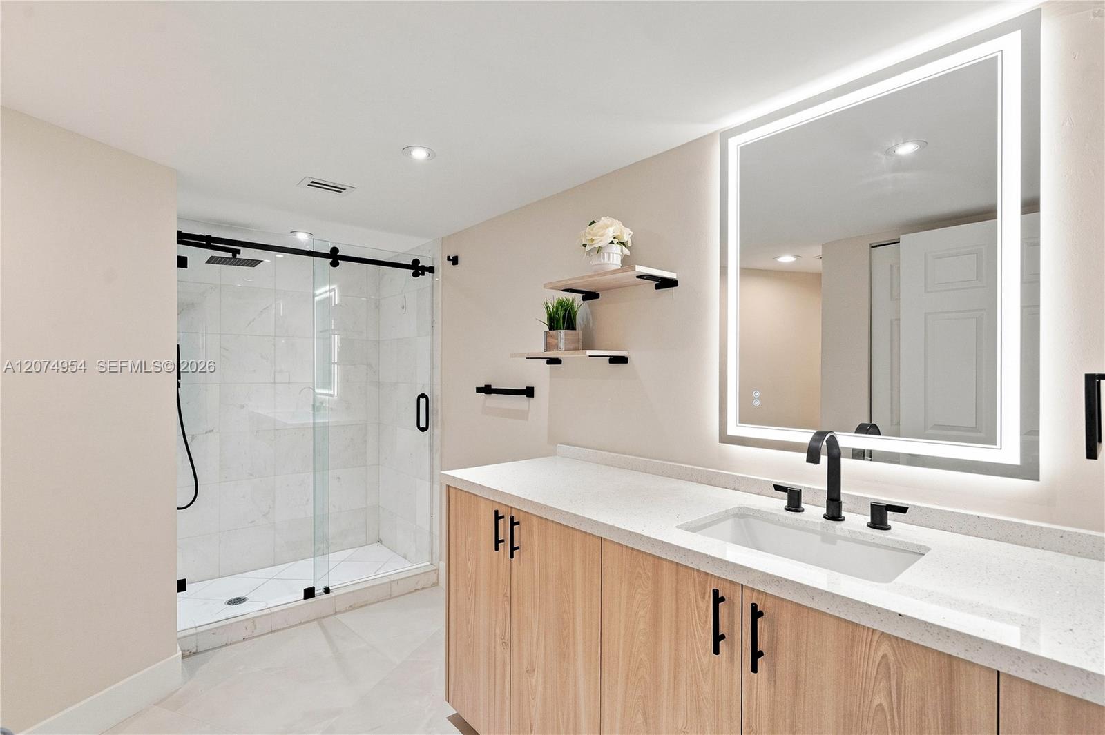 Photo of 3530 Mystic Pointe Dr  #808, Aventura, Florida, 33180 - 
