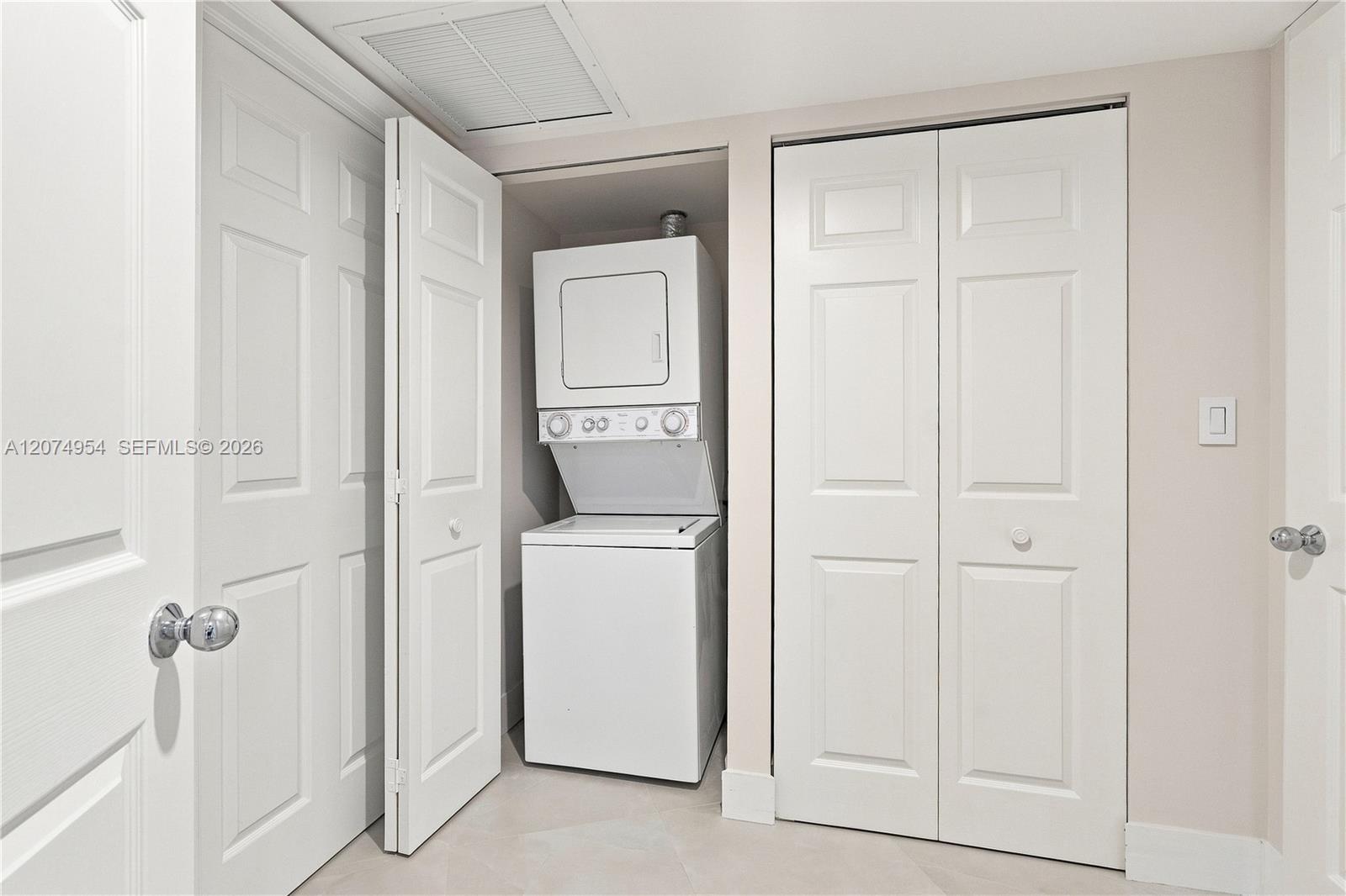 Photo of 3530 Mystic Pointe Dr  #808, Aventura, Florida, 33180 - 