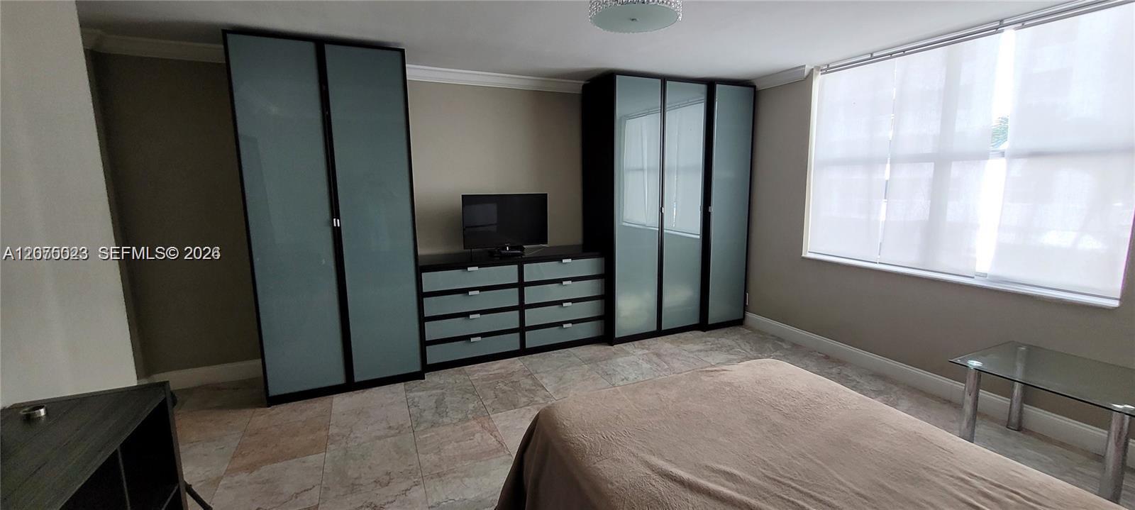Photo of 1865 Ocean Dr  #2D, Hallandale Beach, Florida, 33009 - 