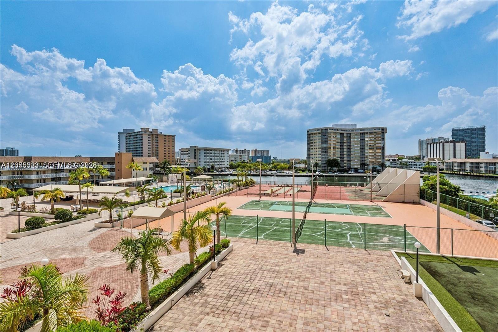 Photo of 1865 Ocean Dr  #2D, Hallandale Beach, Florida, 33009 - 