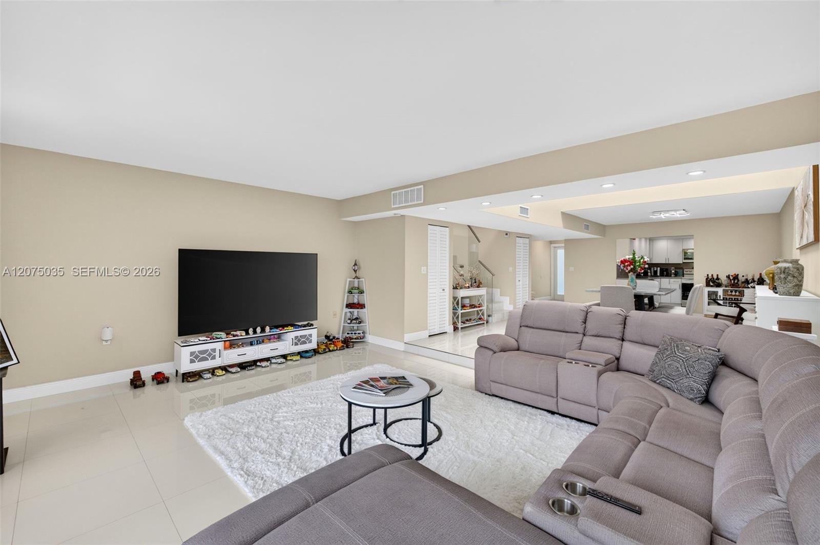 Photo 19 of Poinciana Dr