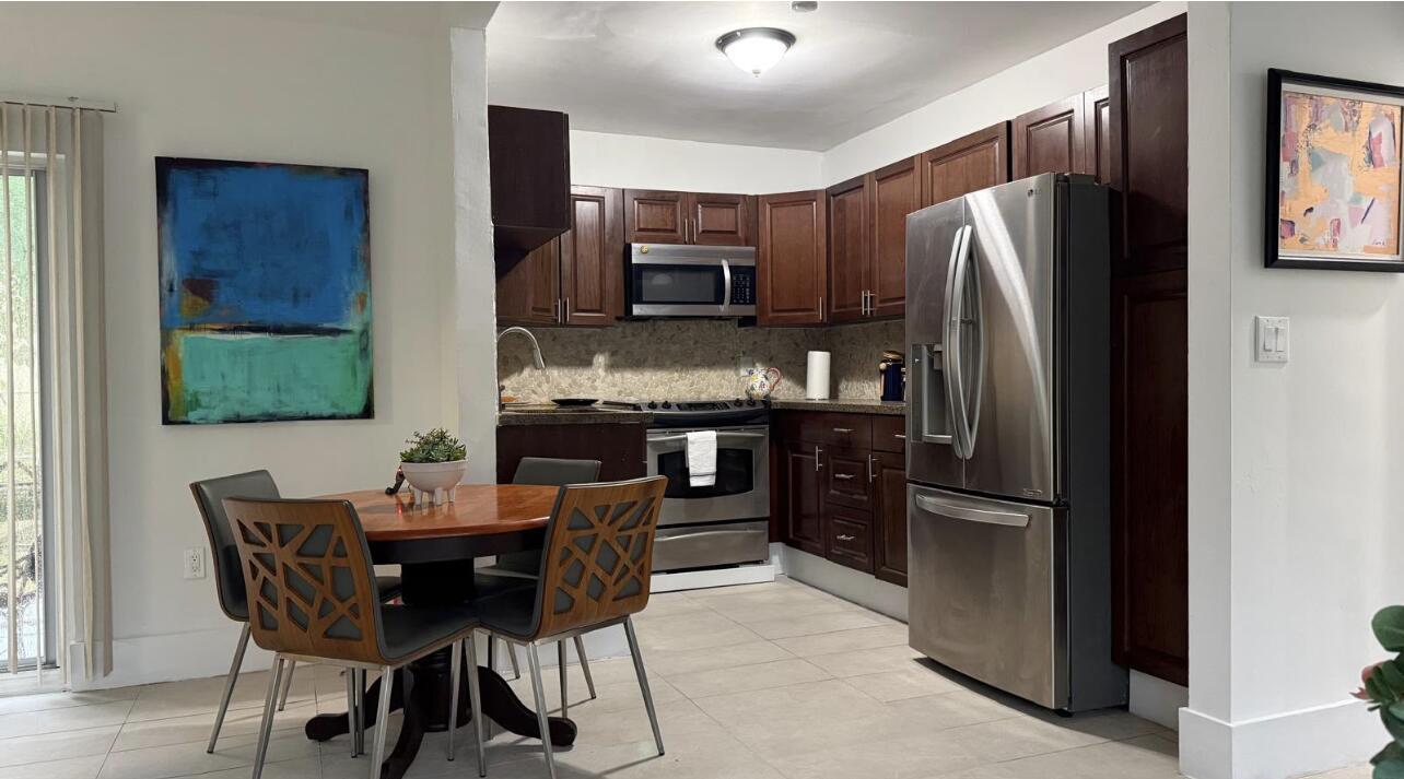 Ver detalles / 0 1356 sq. ft. $ 2026-08-22 0 foto