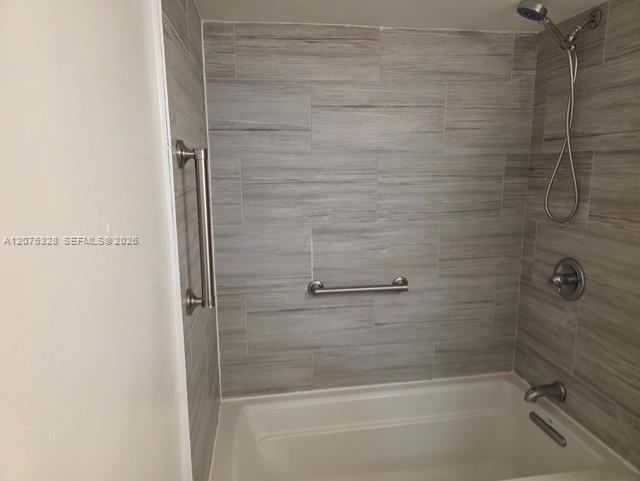 305 2 / 2 958 sq. ft. $ 2026-08-21 0 Photo
