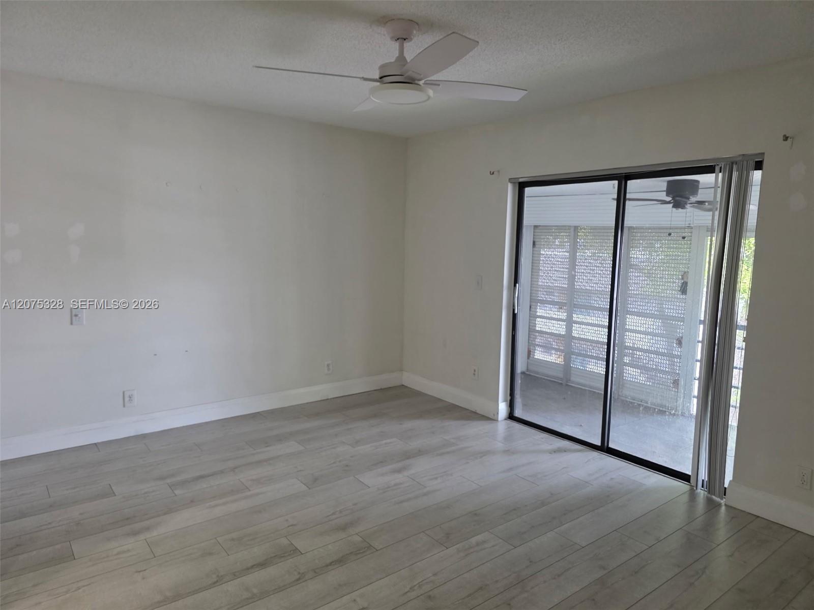 305 2 / 2 958 sq. ft. $ 2026-08-21 0 Photo