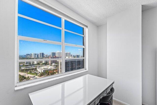 See details 18Q 3 / 1740 sq. ft. $ 2026-08-28 0 Photo