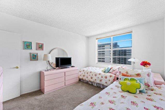 See details 18Q 3 / 1740 sq. ft. $ 2026-08-28 0 Photo
