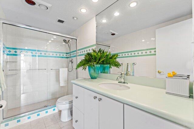 See details 18Q 3 / 1740 sq. ft. $ 2026-08-28 0 Photo