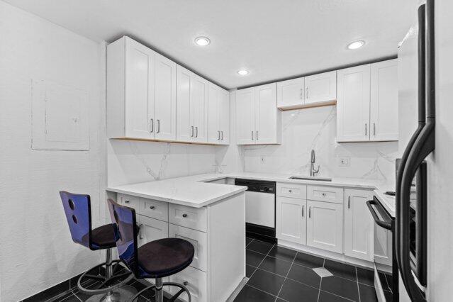 See details 18Q 3 / 1740 sq. ft. $ 2026-08-28 0 Photo