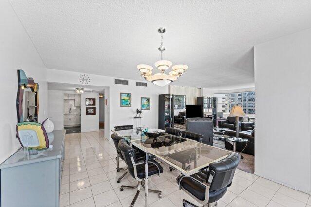 See details 18Q 3 / 1740 sq. ft. $ 2026-08-28 0 Photo