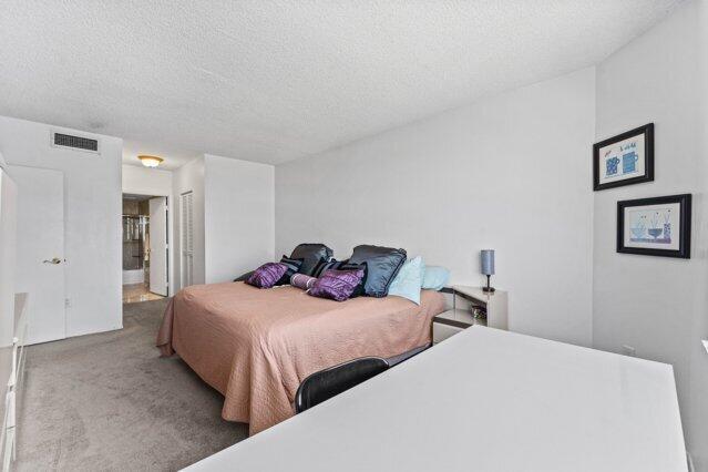 See details 18Q 3 / 1740 sq. ft. $ 2026-08-28 0 Photo