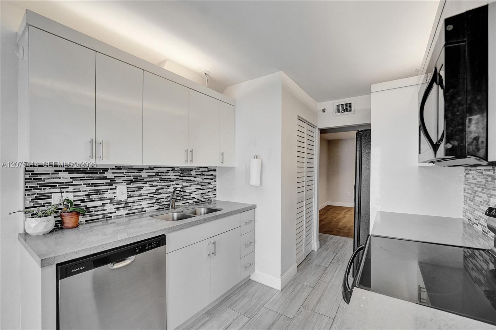 Photo of 1201 Ocean Dr  #2109N, Hollywood, Florida, 33019 - 