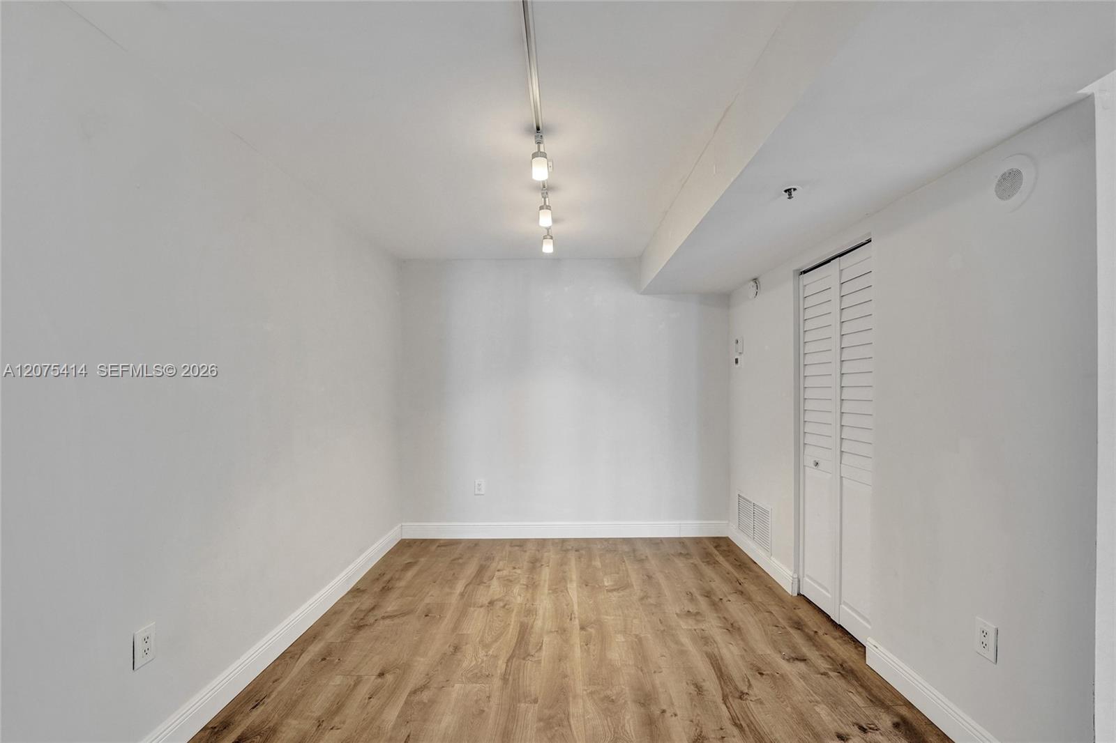 Photo of 1201 Ocean Dr  #2109N, Hollywood, Florida, 33019 - 