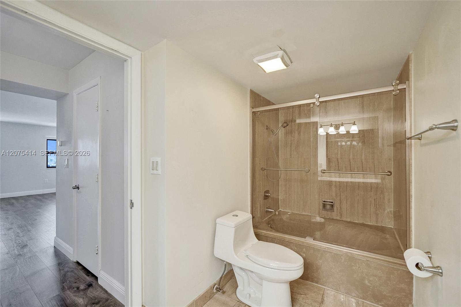 Photo of 1201 Ocean Dr  #2109N, Hollywood, Florida, 33019 - 