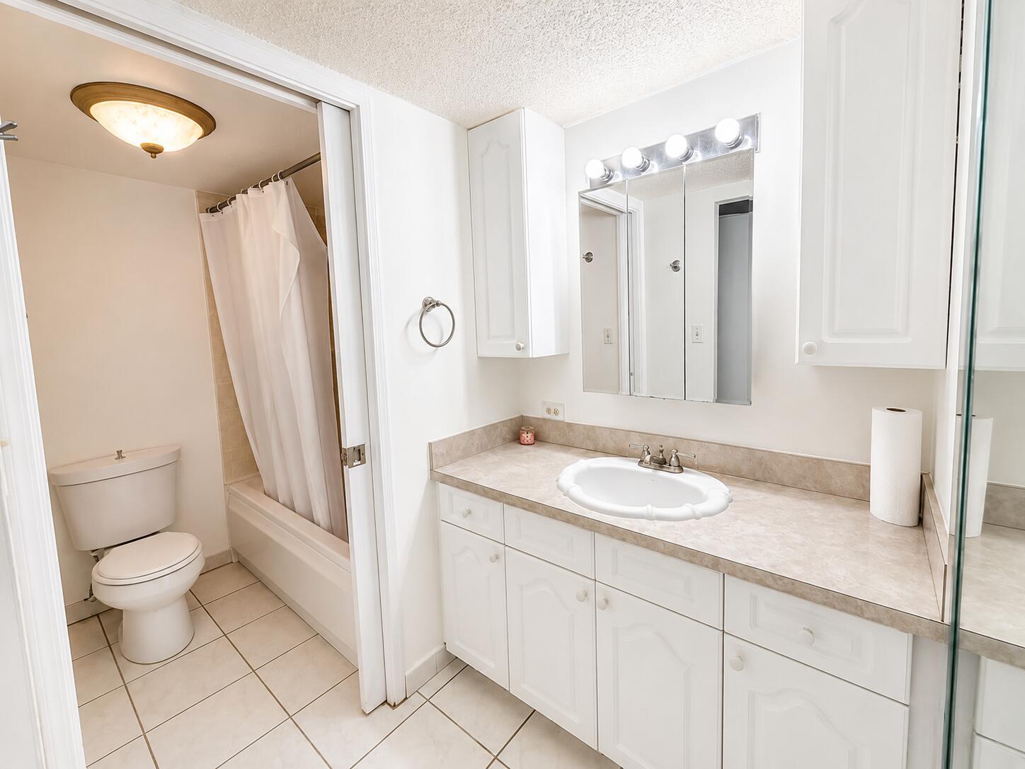 Photo of 17021 Bay  #Unit 126, Sunny Isles Beach, Florida, 33160 - ChatGPT Image 21 ago 2026, 09_11_21 a.m.