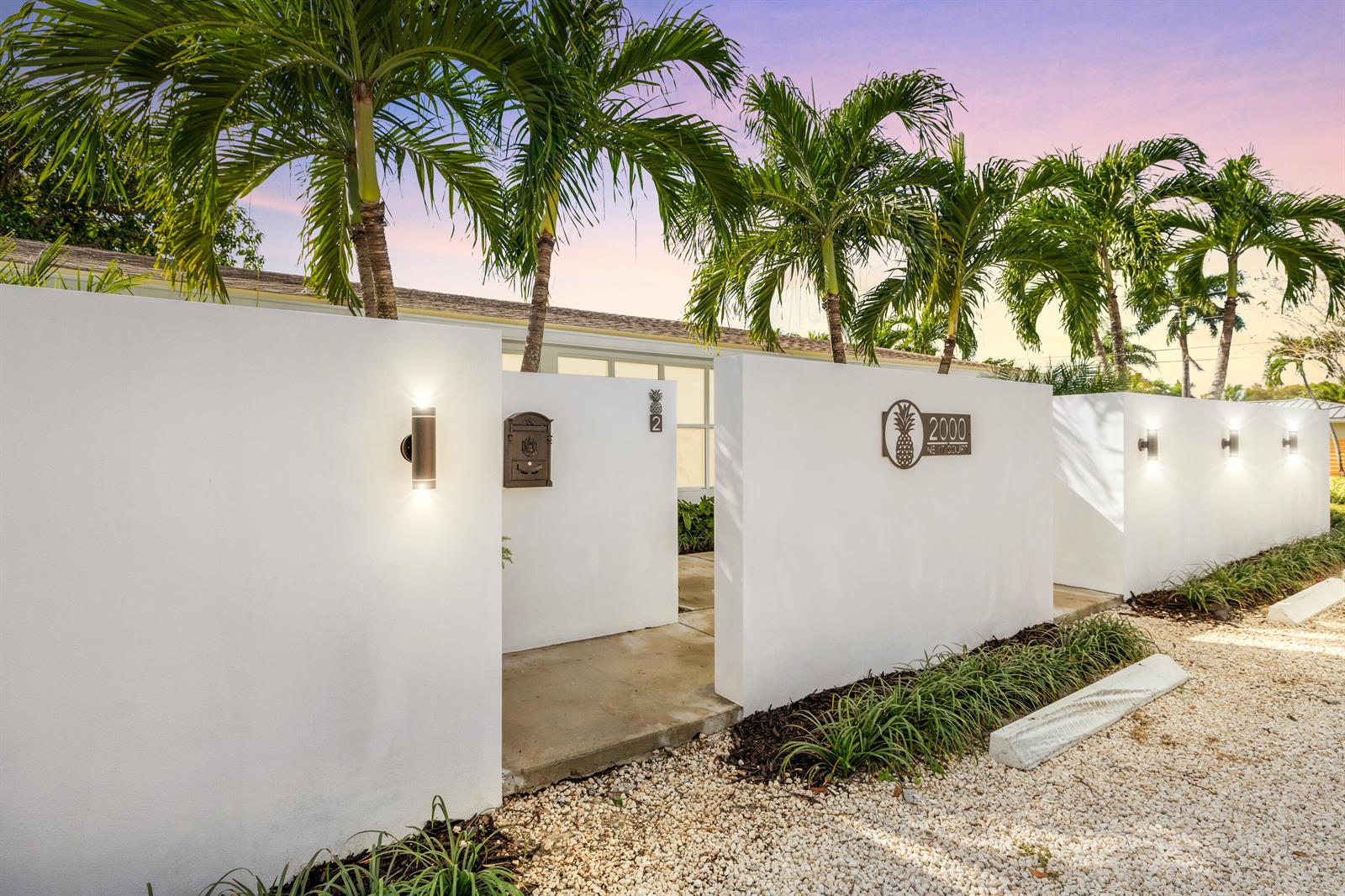 1-2  / 0 2120 sq. ft. $ 2026-08-23 0 foto