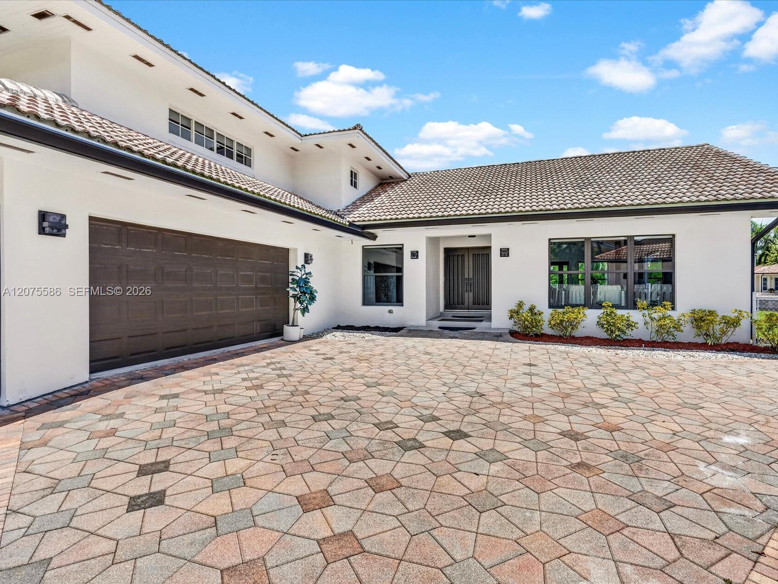 Photo of 343 Centre Is (343), Golden Beach, Florida, 33160 -