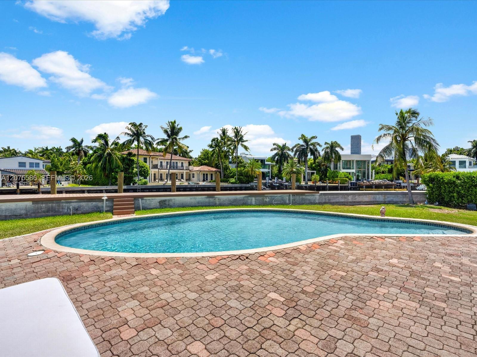 Photo of 343 Centre Is (343), Golden Beach, Florida, 33160 -