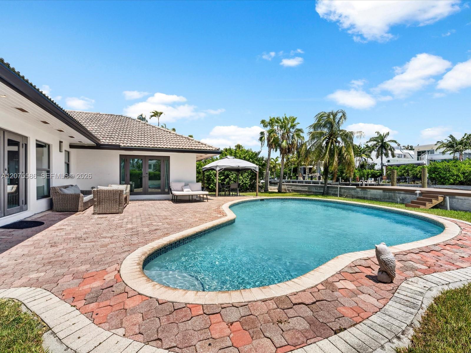 Photo of 343 Centre Is (343), Golden Beach, Florida, 33160 -
