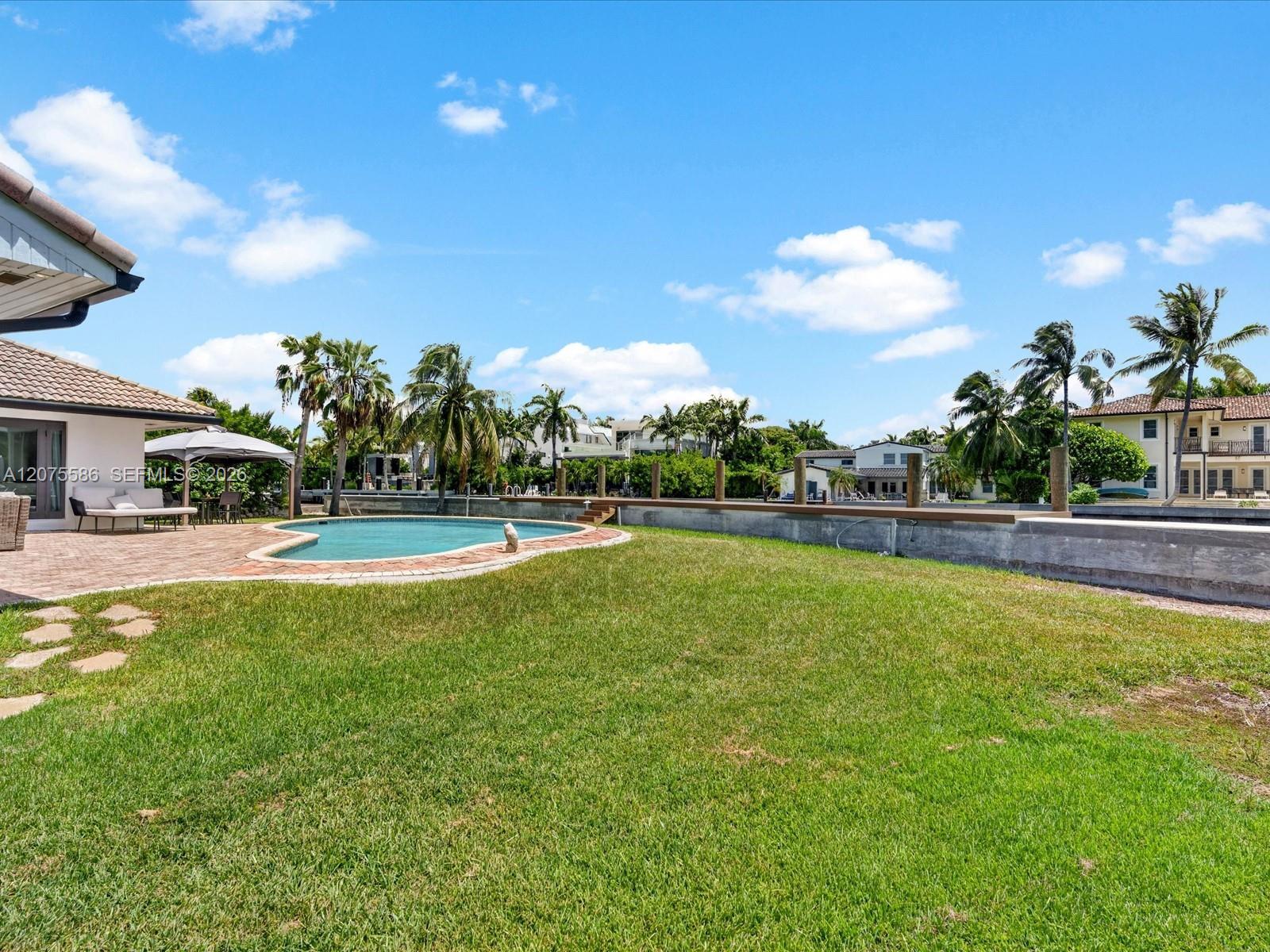 Photo of 343 Centre Is (343), Golden Beach, Florida, 33160 -