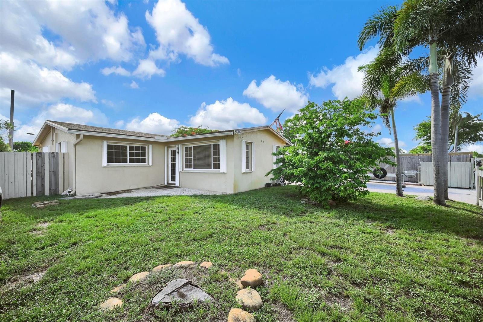 Ver detalles 2171 3 / 2 1040 sq. ft. $ 2026-08-22 0 foto