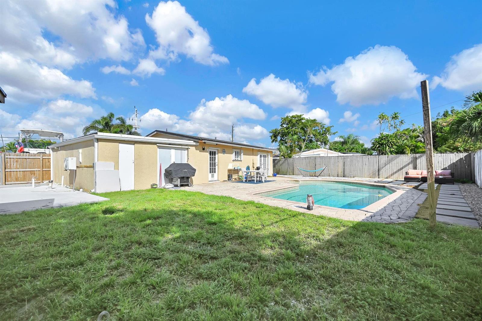 Ver detalles 2171 3 / 2 1040 sq. ft. $ 2026-08-22 0 foto