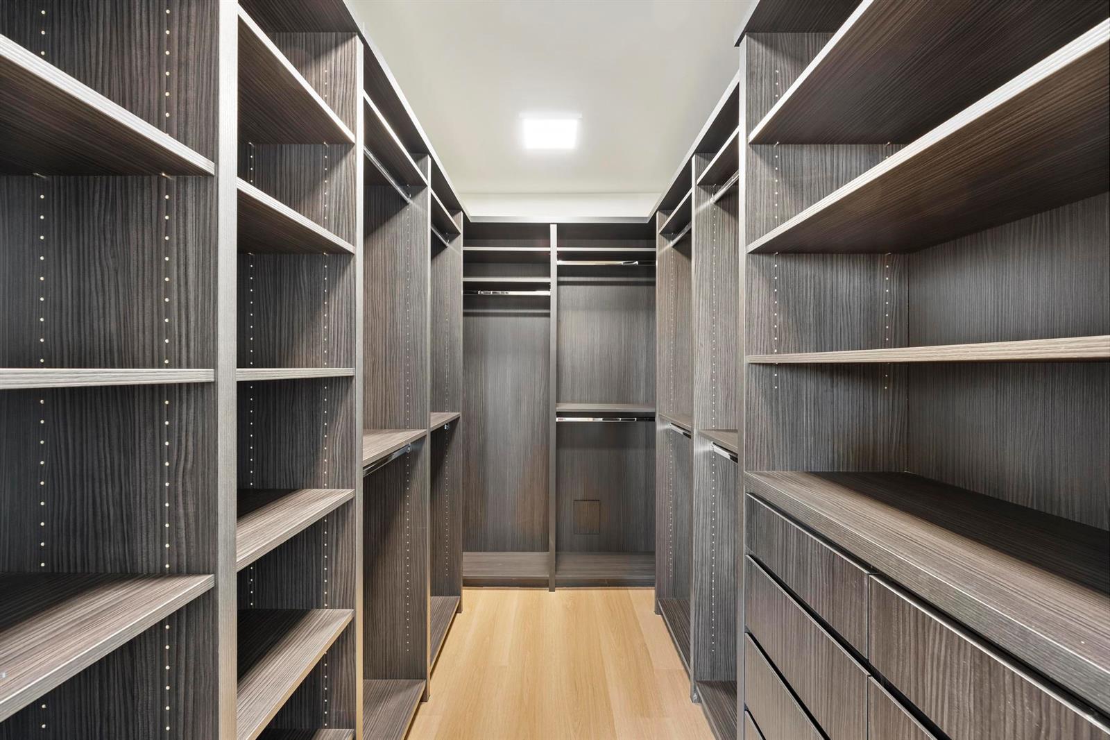 903 2 / 2 1560 sq. ft. $ 2026-08-23 0 Photo