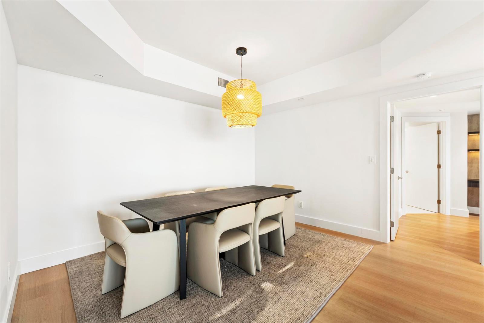 903 2 / 2 1560 sq. ft. $ 2026-08-23 0 Photo