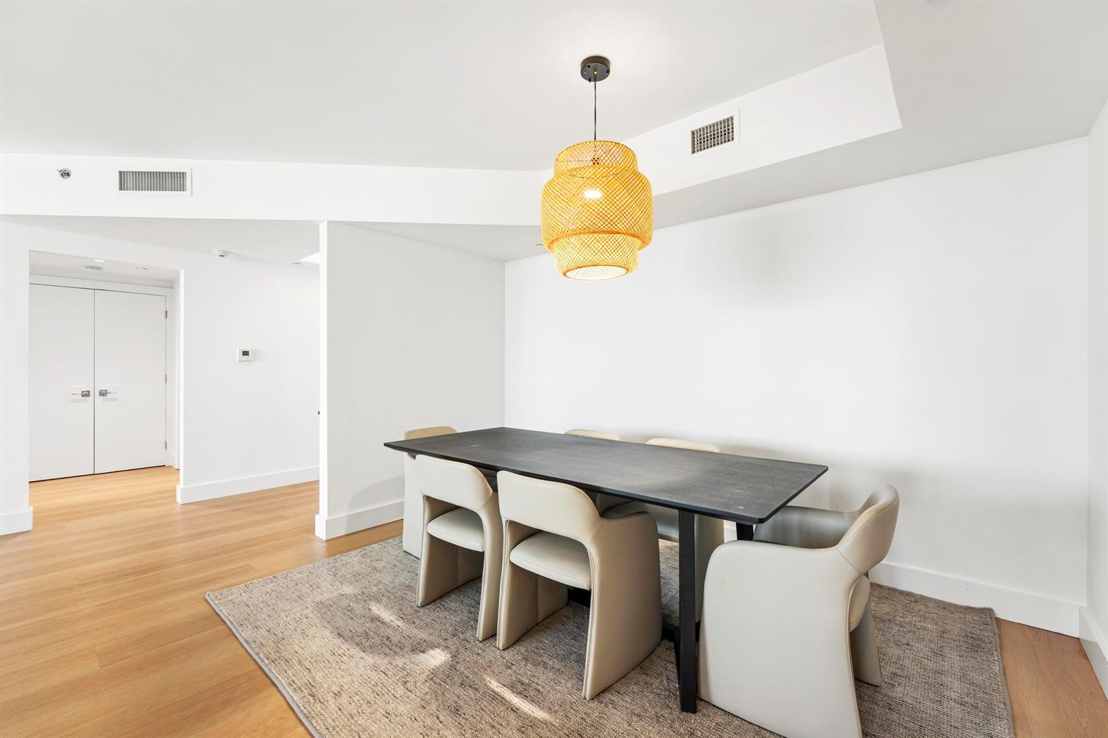 See details 903 2 / 2 1560 sq. ft. $ 2026-08-23 0 Photo
