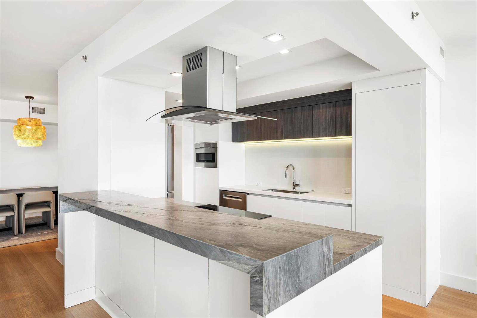 See details 903 2 / 2 1560 sq. ft. $ 2026-08-23 0 Photo