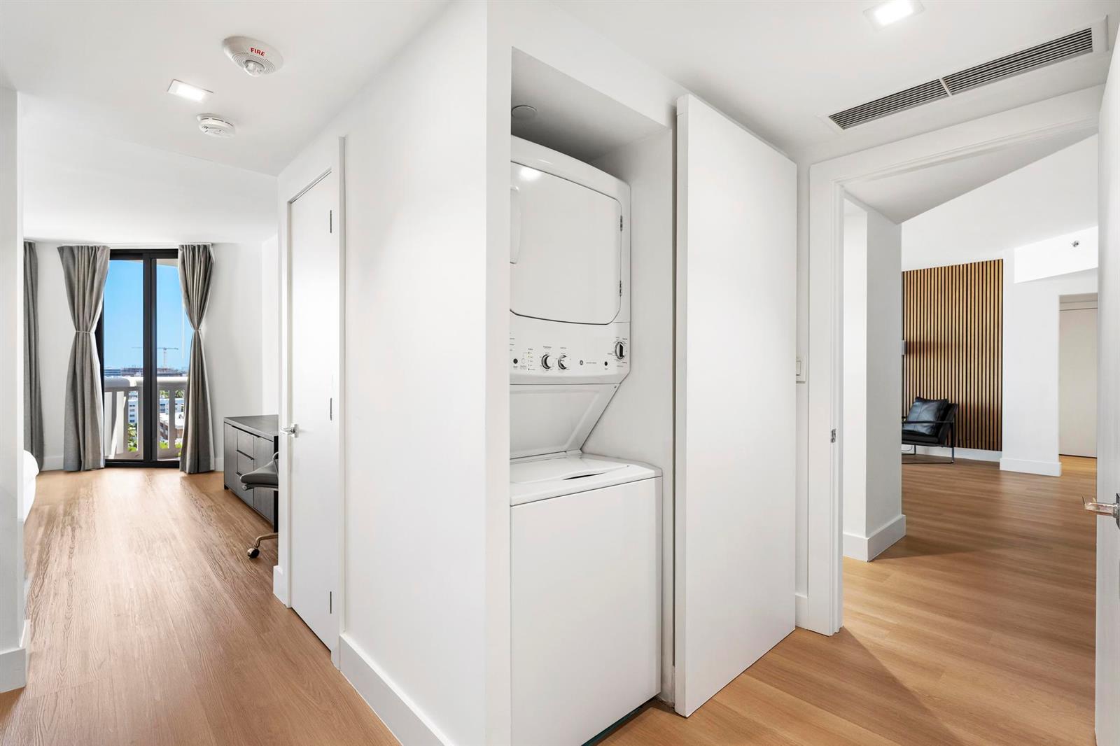 See details 903 2 / 2 1560 sq. ft. $ 2026-08-23 0 Photo
