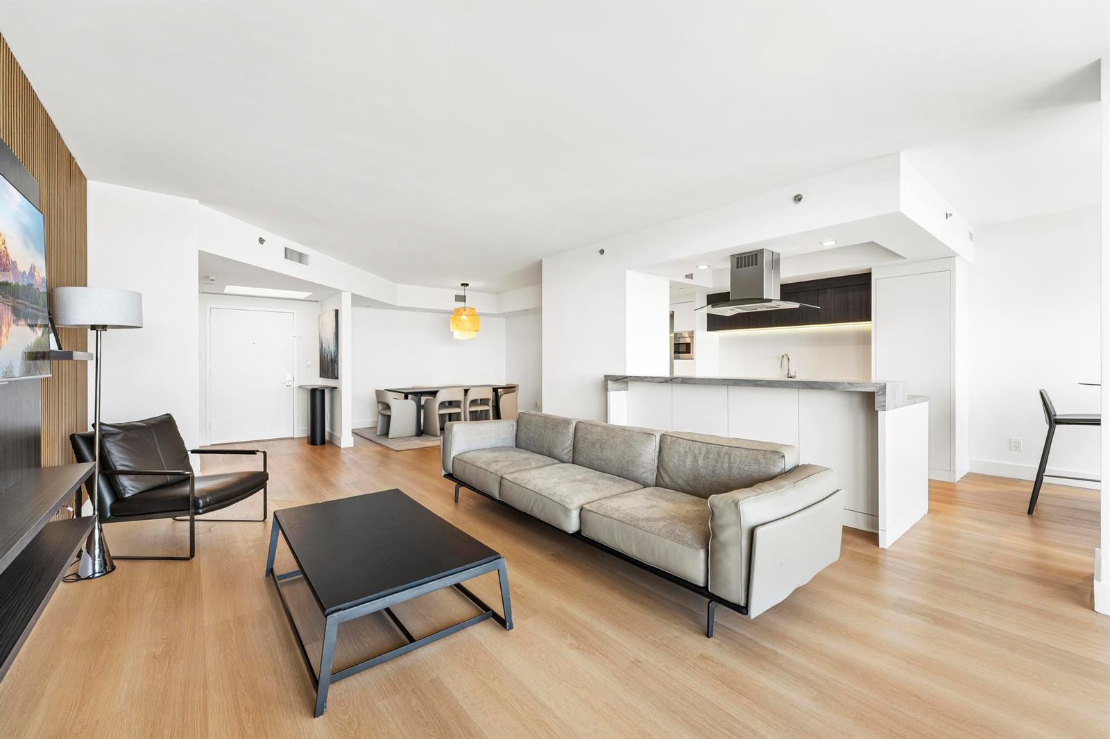 See details 903 2 / 2 1560 sq. ft. $ 2026-08-23 0 Photo