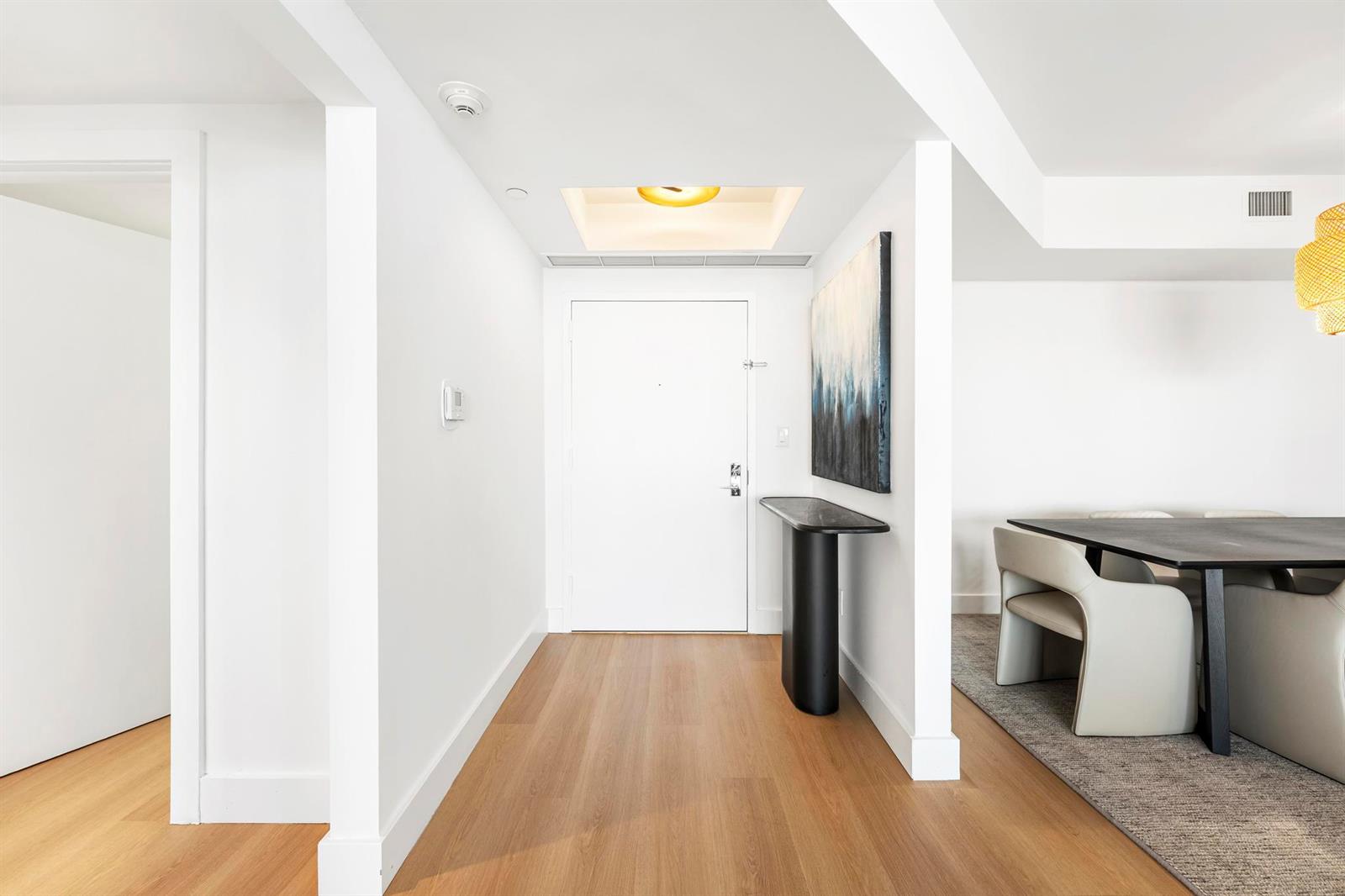 See details 903 2 / 2 1560 sq. ft. $ 2026-08-23 0 Photo