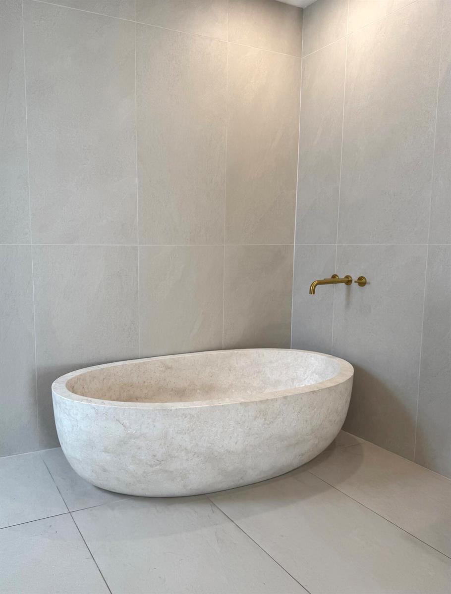 Photo of 1865 OCEAN  #21c, Hallandale Beach, Florida, 33009 - Primary bath