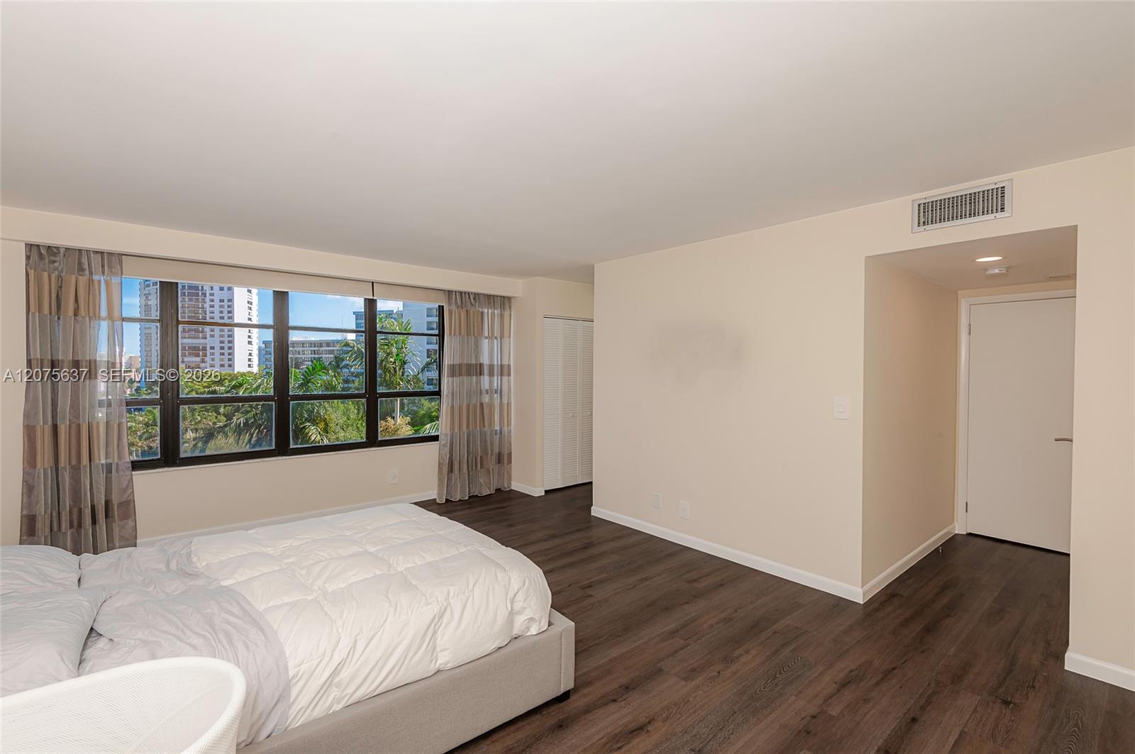 Photo of 600 Three Islands Blvd #521, Hallandale Beach, Florida, 33009 -