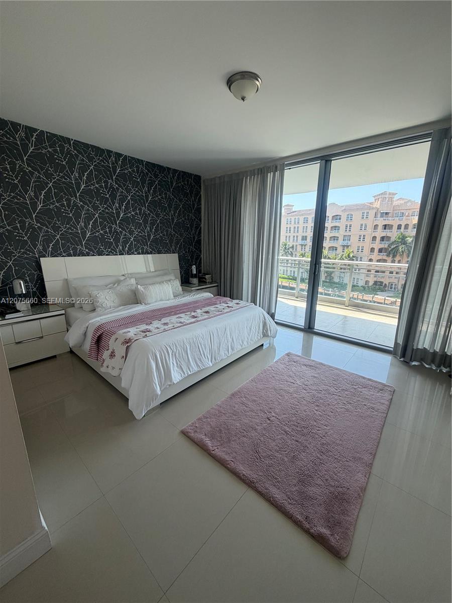 Photo of 2950 188th St  #325, Aventura, Florida, 33180 - 