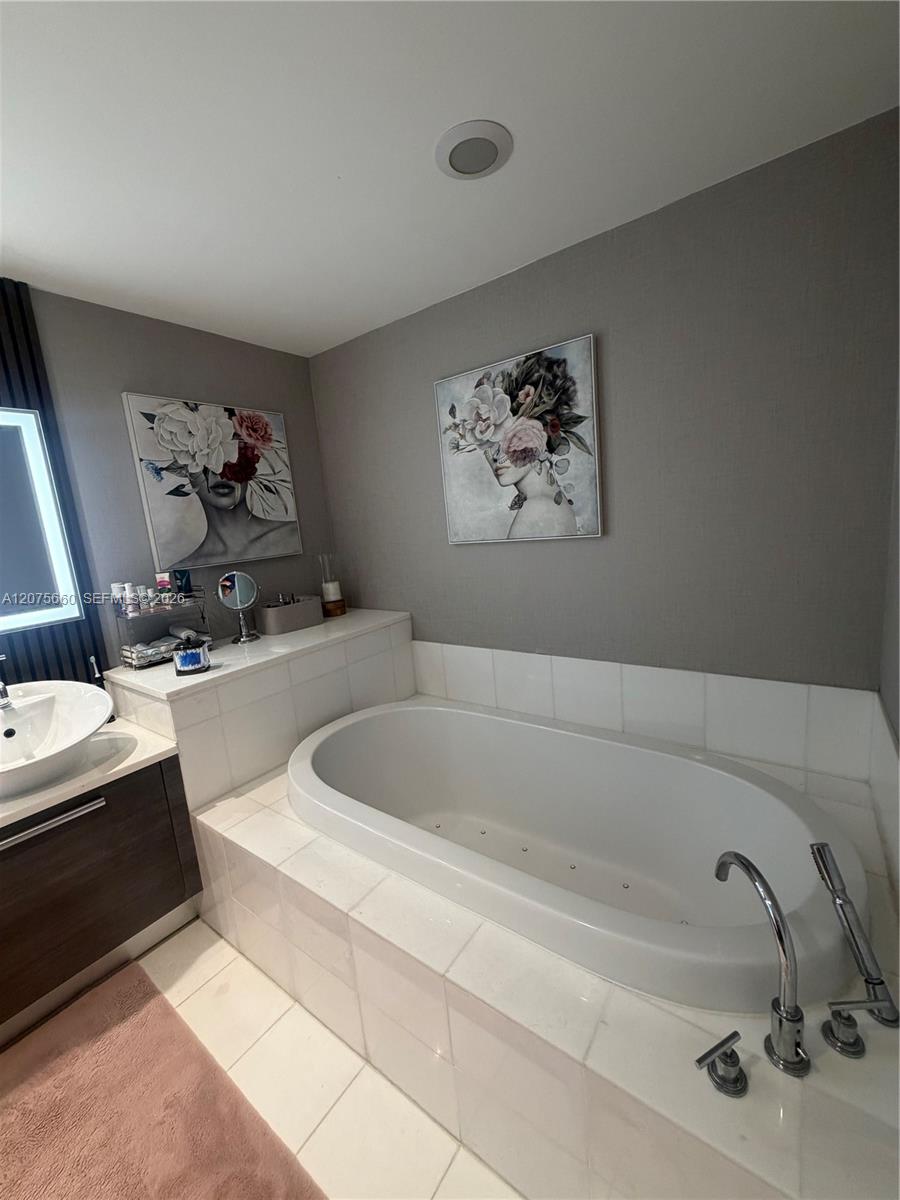 Photo of 2950 188th St  #325, Aventura, Florida, 33180 - 