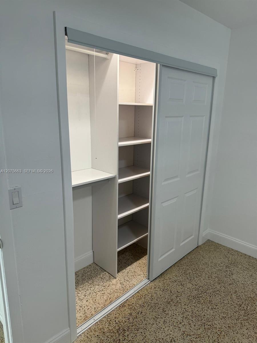   /  1450 sq. ft. $ 2026-08-21 0 foto