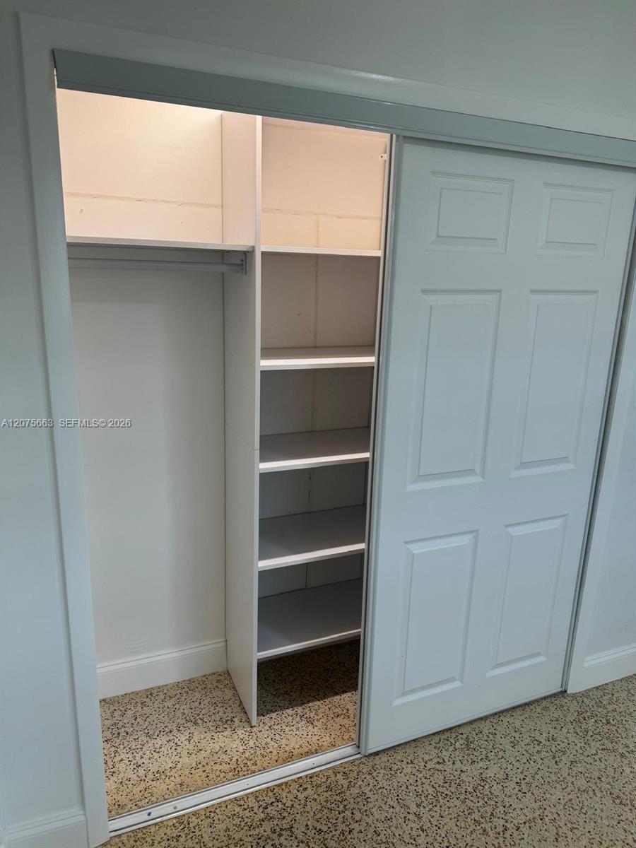   /  1450 sq. ft. $ 2026-08-21 0 foto