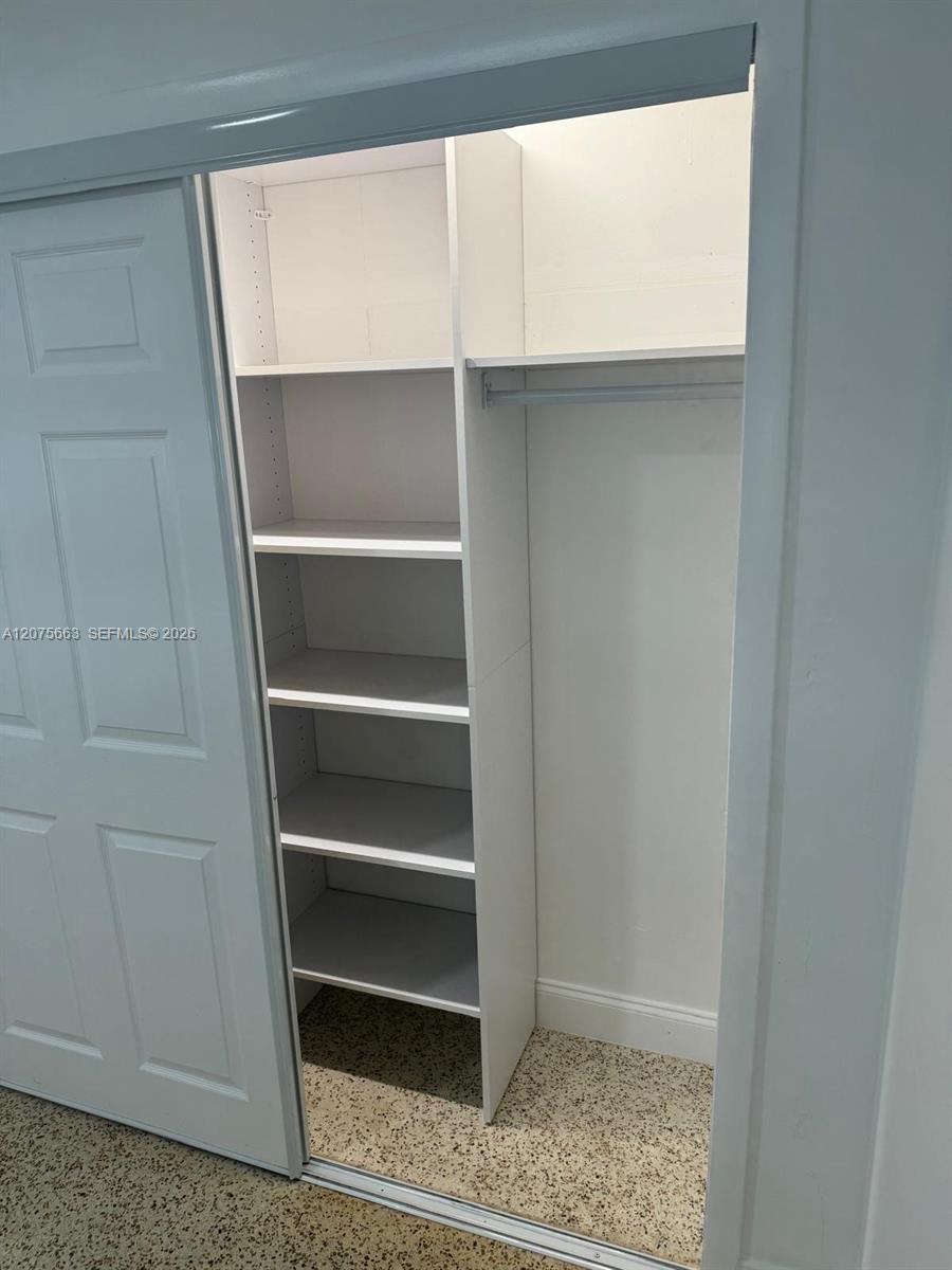  /  1450 sq. ft. $ 2026-08-21 0 foto