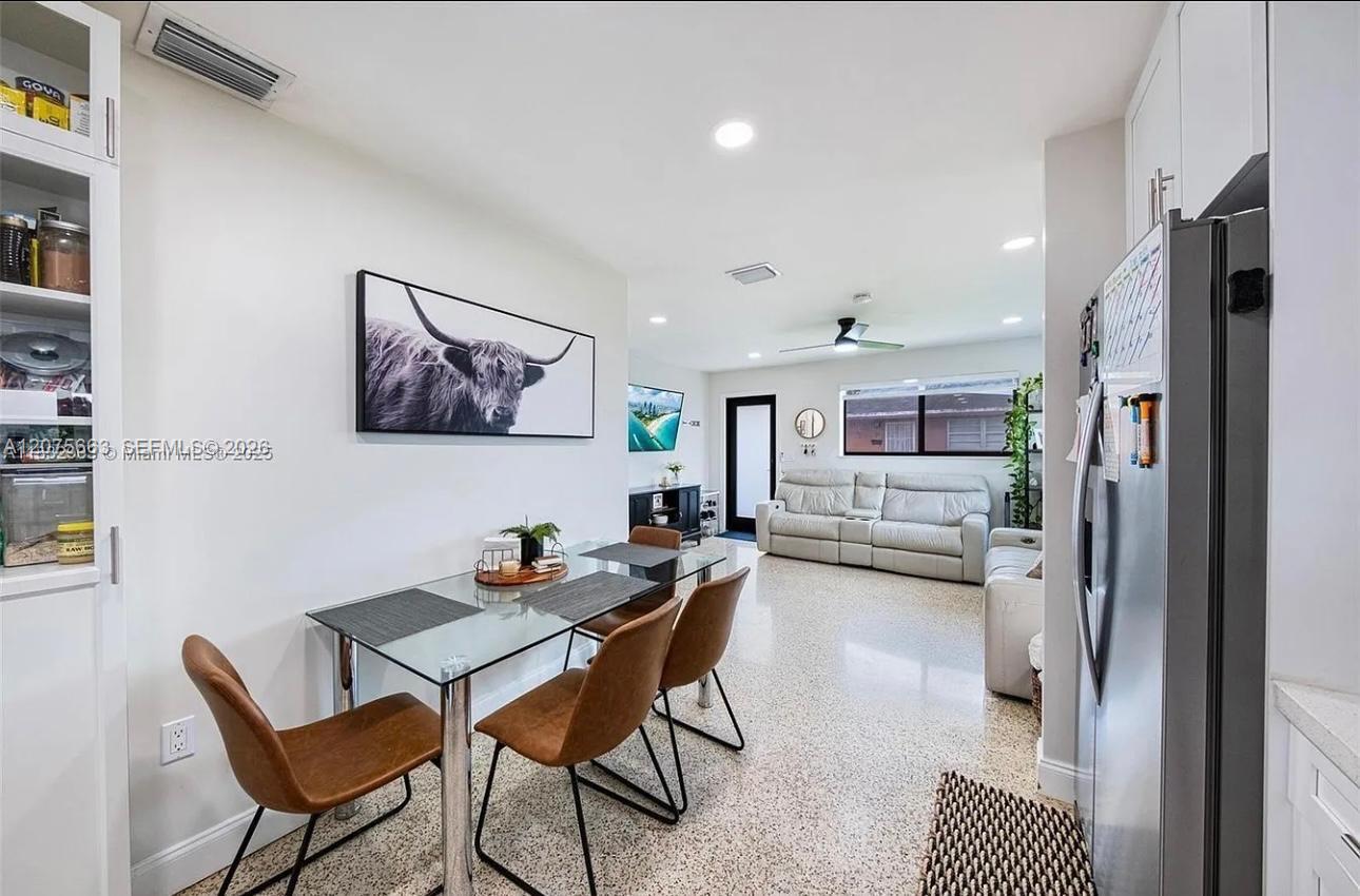   /  1450 sq. ft. $ 2026-08-21 0 foto