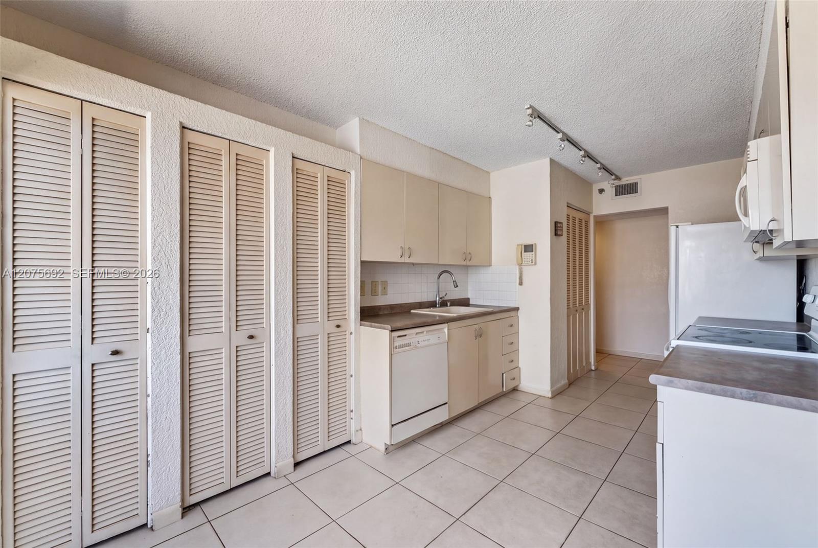 Photo of 1201 Ocean Dr #1009N, Hollywood, Florida, 33019 -