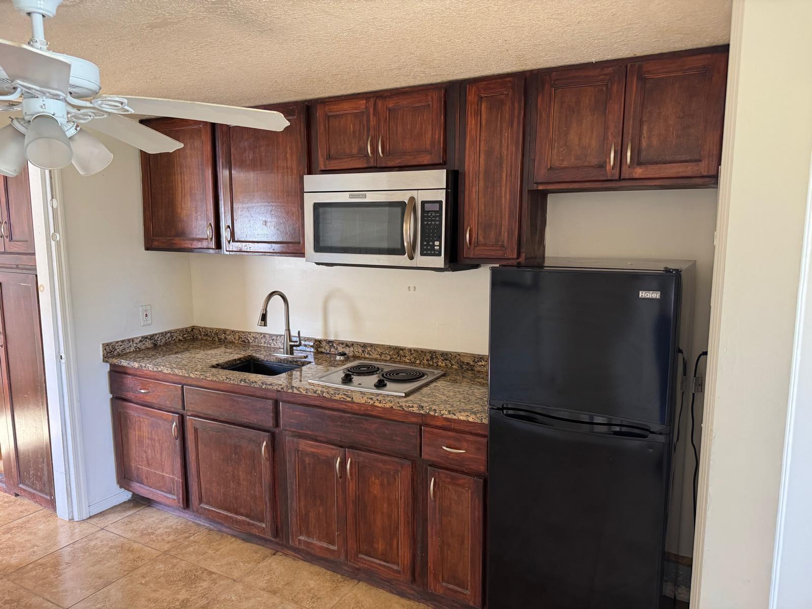 Ver detalles / 0 960 sq. ft. $ 2026-08-23 0 foto